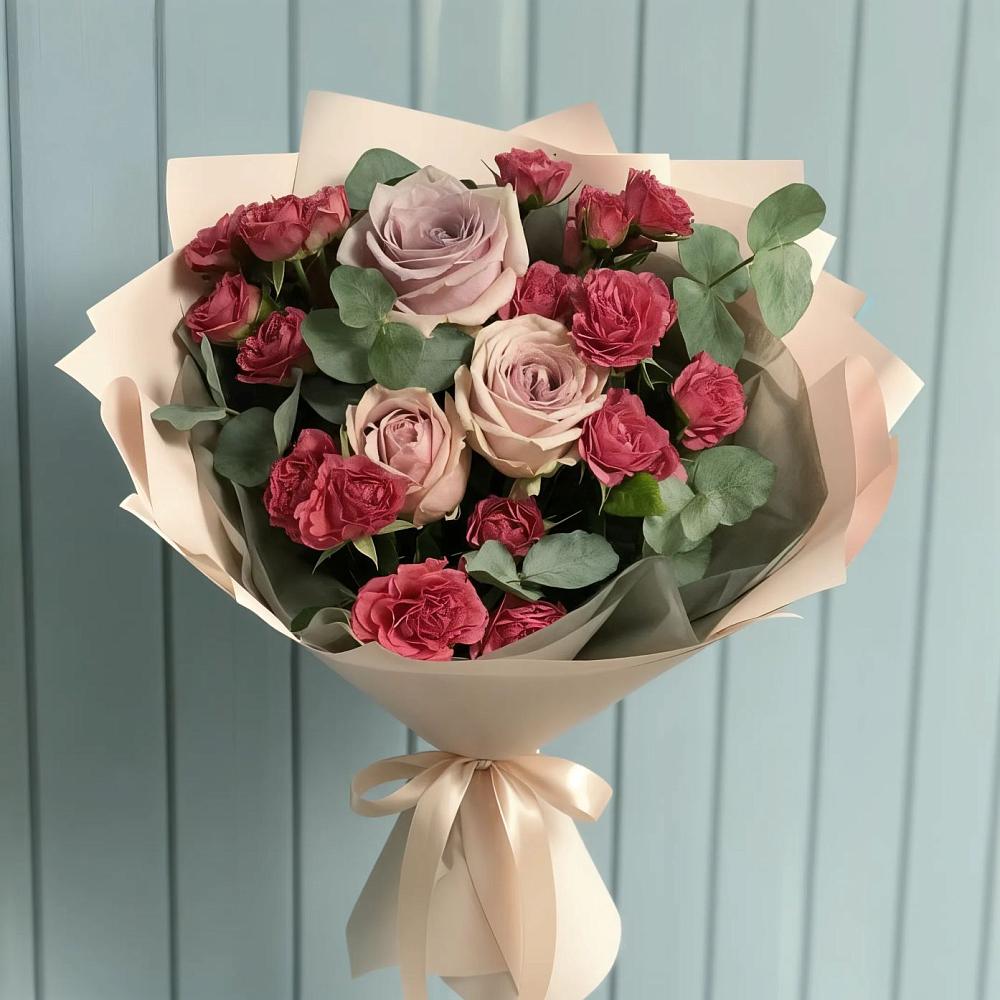 Букет цветов из: Гвоздики и Розы в ВНИИССе