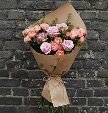 Букет цветов из:  Розы в ВНИИССе