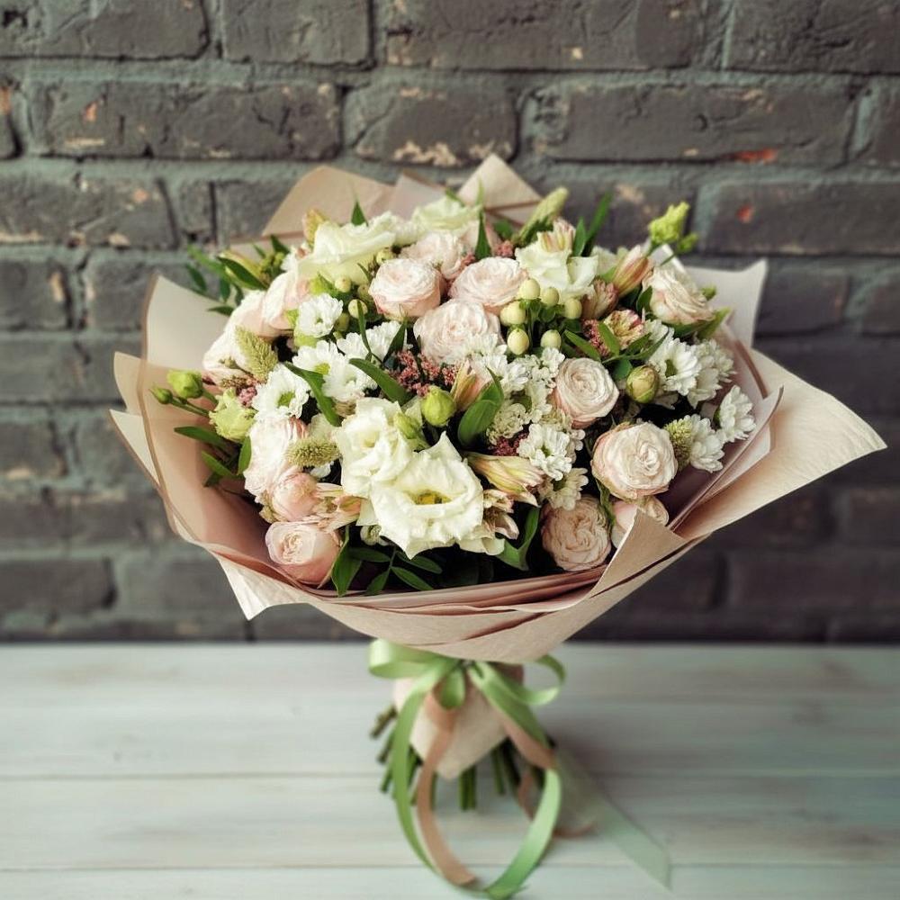 Букет цветов из: Альстромерии, Розы и Хризантемы в ВНИИССе