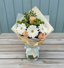 Букет цветов из:  Герберы, Розы и Хризантемы в ВНИИССе
