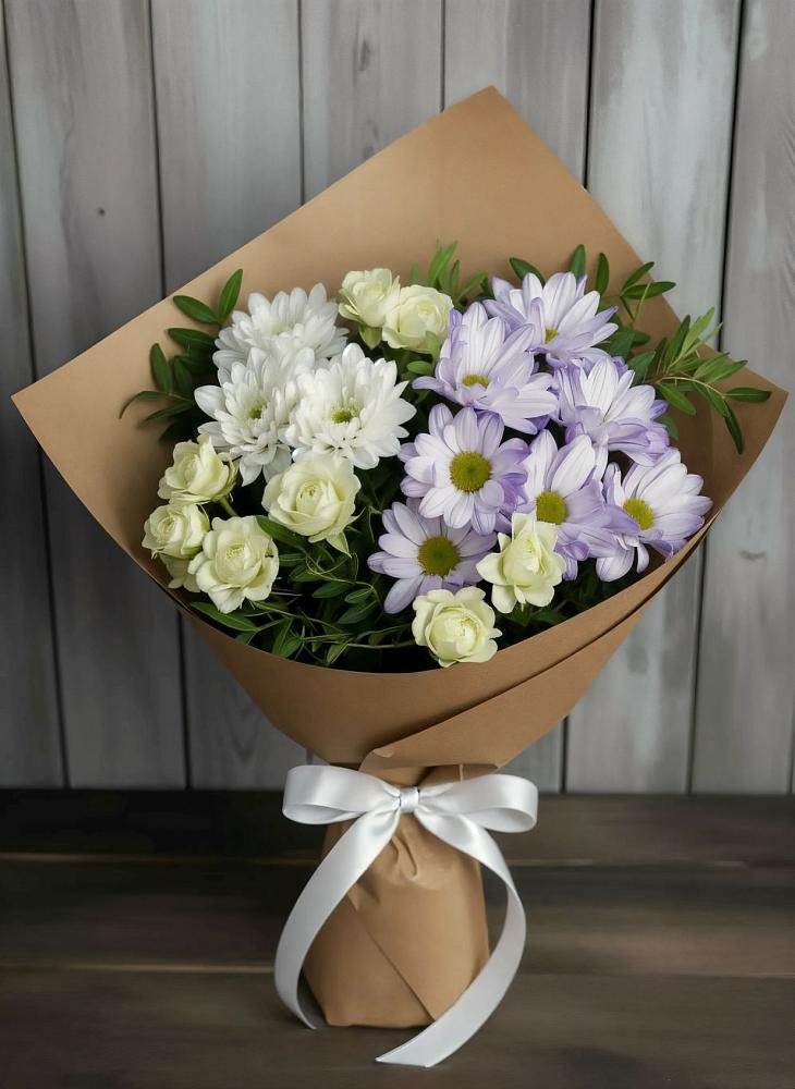 Букет цветов из: Хризантемы и Розы в ВНИИССе